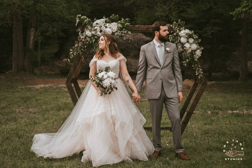 b-golden-weddings-&-events