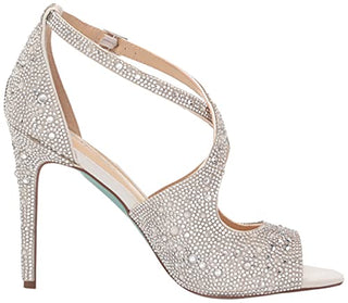Betsey Johnson Women's Sb-sage Heeled Sandal, Ivory, 7 M US